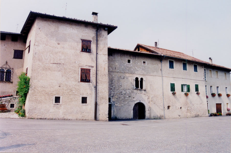 Casa pp.ed. 29; 30/1; 30/2 CC. Casez (CASA) - SANZENO (TN) 