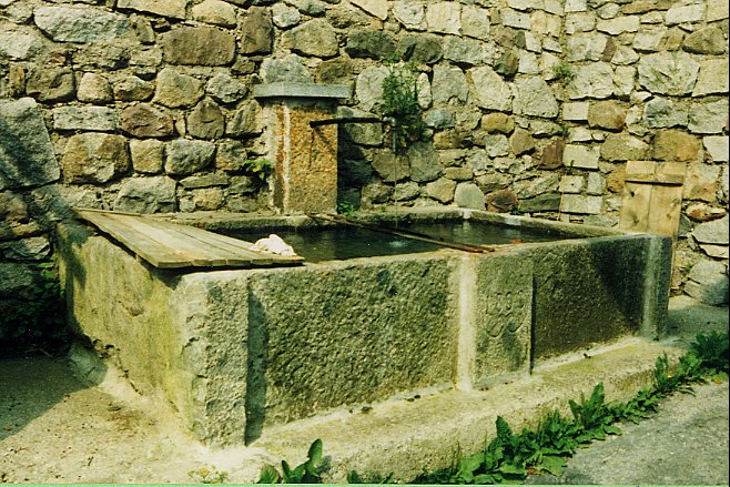 Fontana p.f. 882 CC. Lodrone (FONTANA) - STORO (TN) 