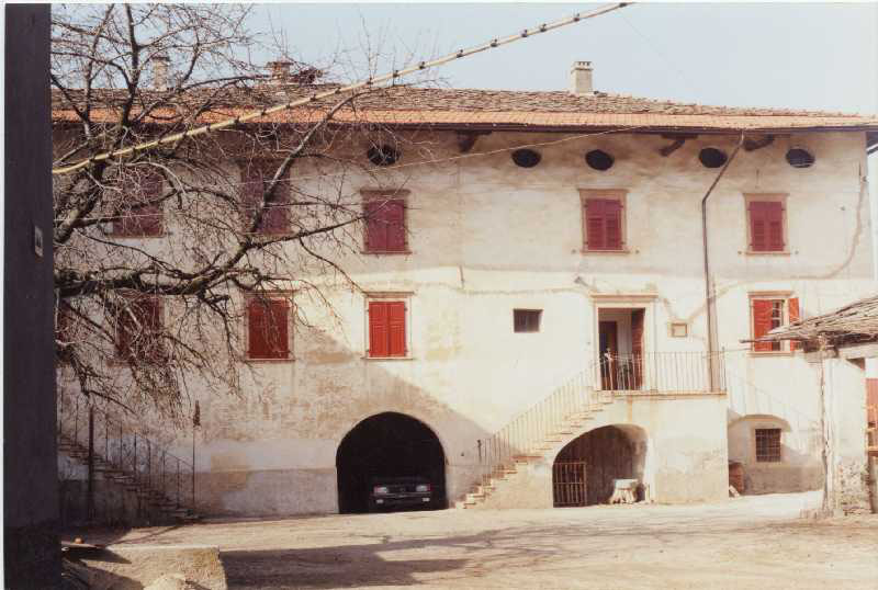 Casa pp.ed. 45/1; 45/2 CC. Tenna (CASA) - TENNA (TN) 