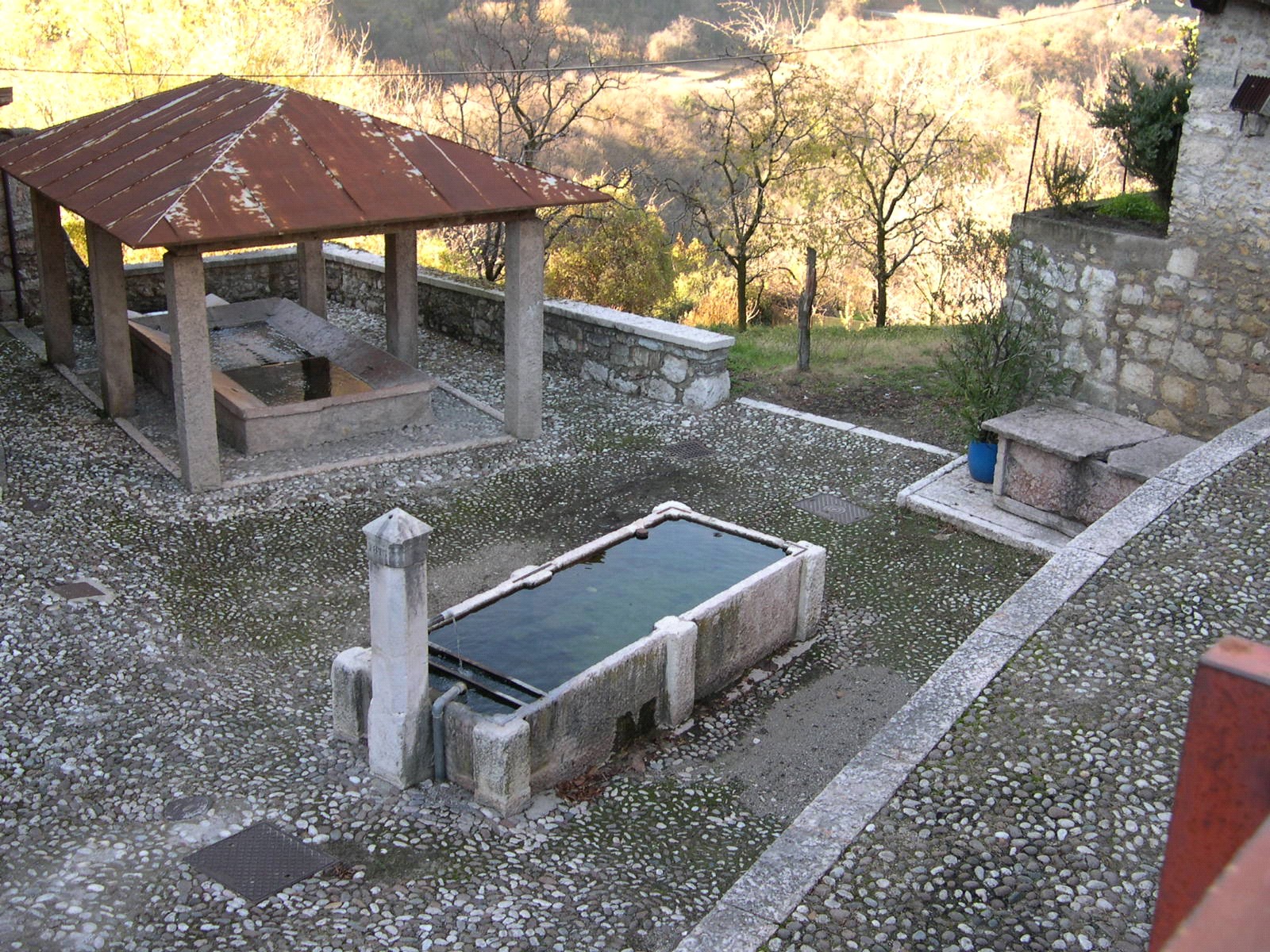 Parte della piazzetta insistente sulla p.f. 1117/4 CC. Tenno (PIAZZA) - TENNO (TN) 