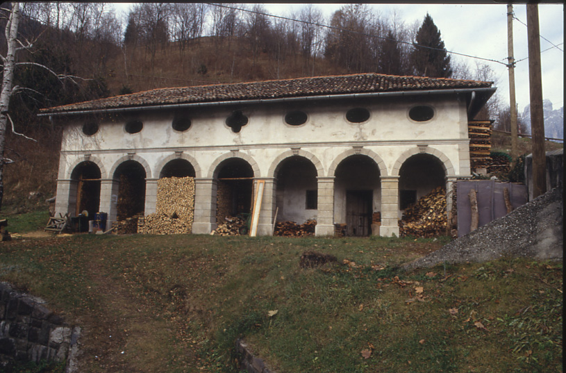 Barchessa della Canonica (BARCHESSA) - PRIMIERO SAN MARTINO DI CASTROZZA (TN) 