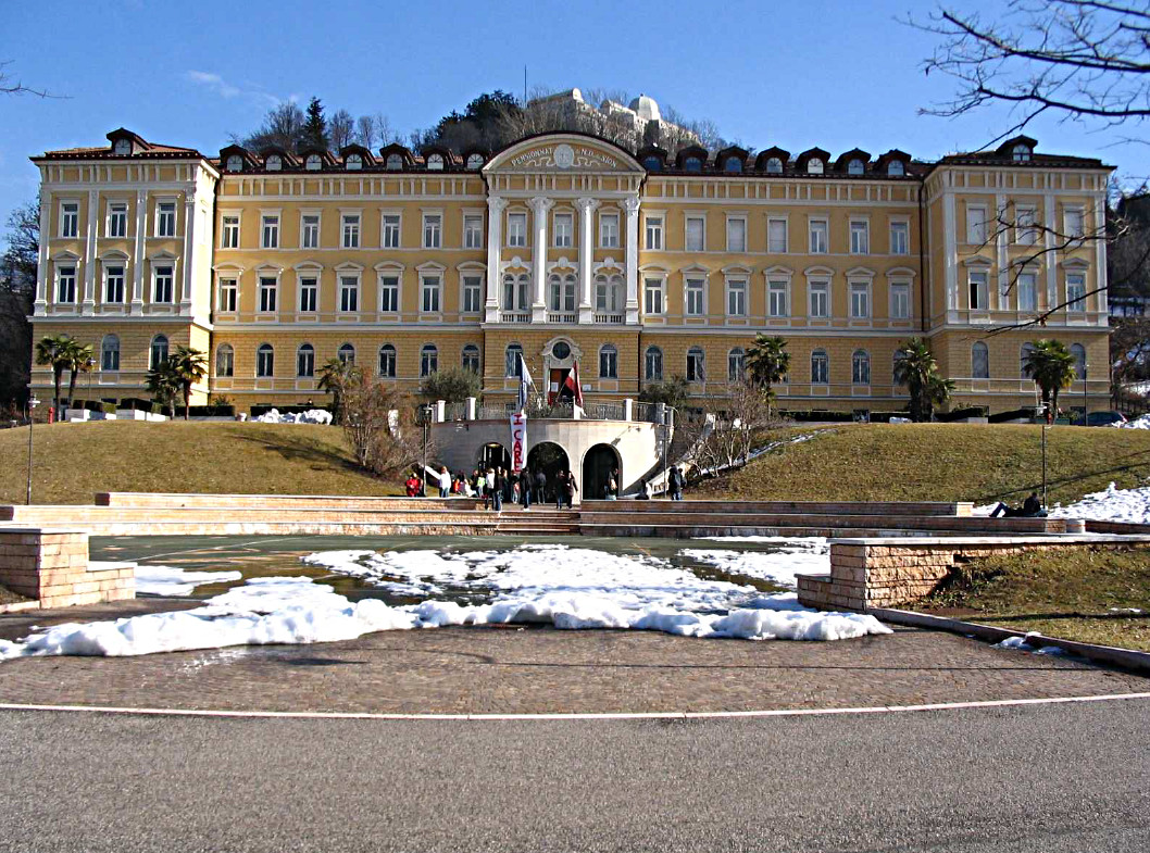 Liceo G.Galilei (ex Dame di Sion) (SCUOLA) - TRENTO (TN) 