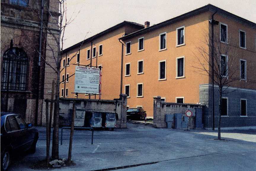 Passaggio pedonale e cancello carraio su parte della p.f. 3299 CC. Trento (VIA) - TRENTO (TN) 