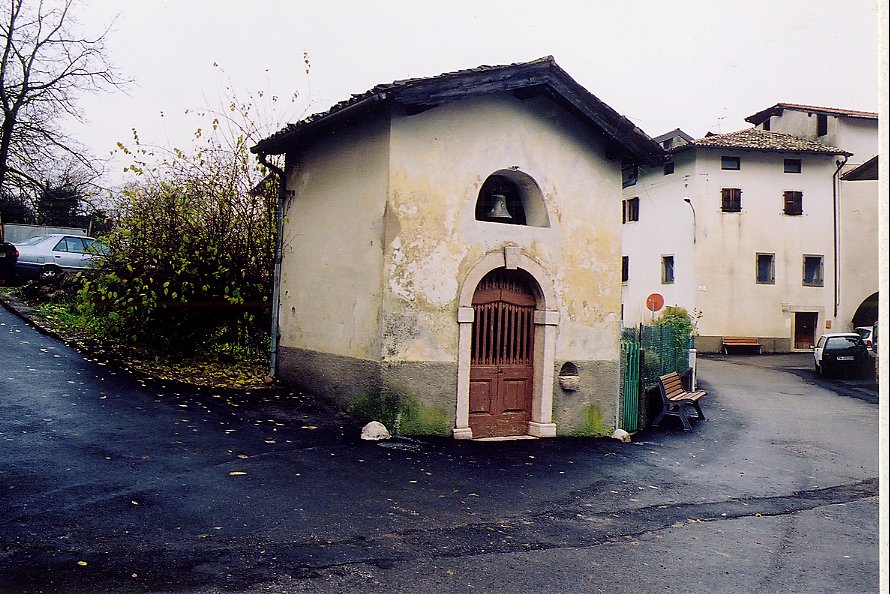 Edicola del S. Crocefisso p.ed. 44 CC. Baselga (EDICOLA) - TRENTO (TN) 