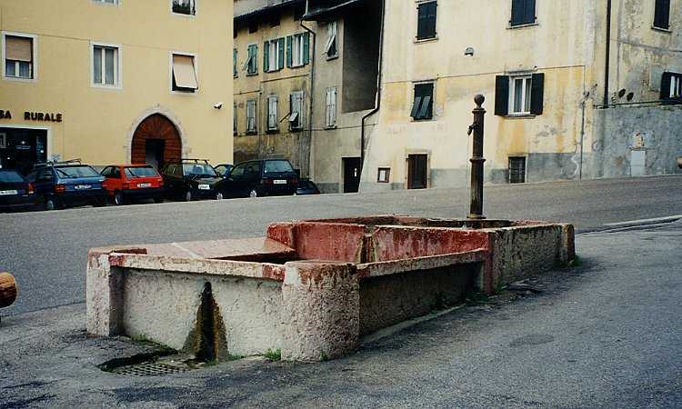Fontana su parte della p.f. 1797/1 CC. Sardagna (FONTANA) - TRENTO (TN) 