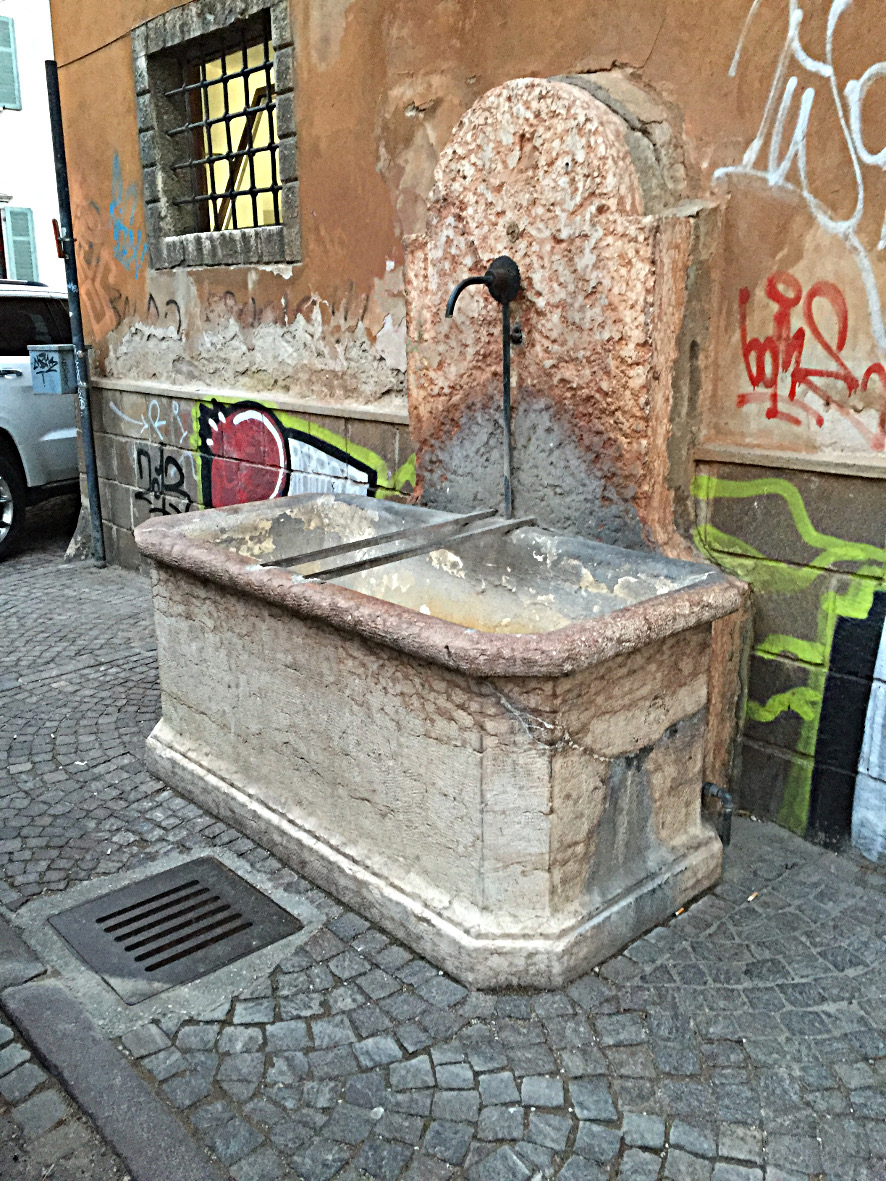 Fontana su parte della p.f. 2329/2 CC. Trento (FONTANA) - TRENTO (TN) 