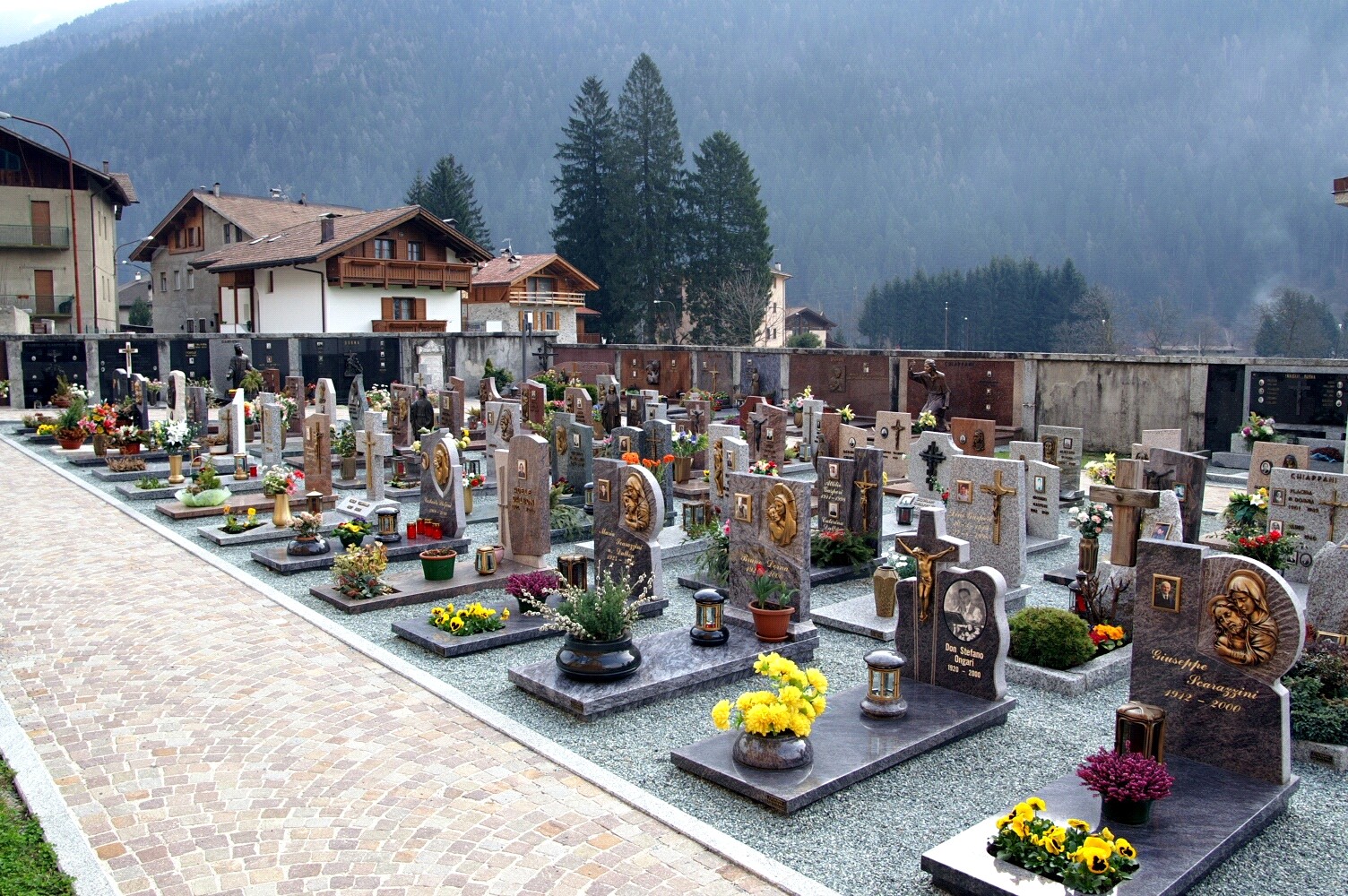 Cimitero p.f. 1 CC. Vigo Rendena (CIMITERO) - PORTE DI RENDENA (TN) 