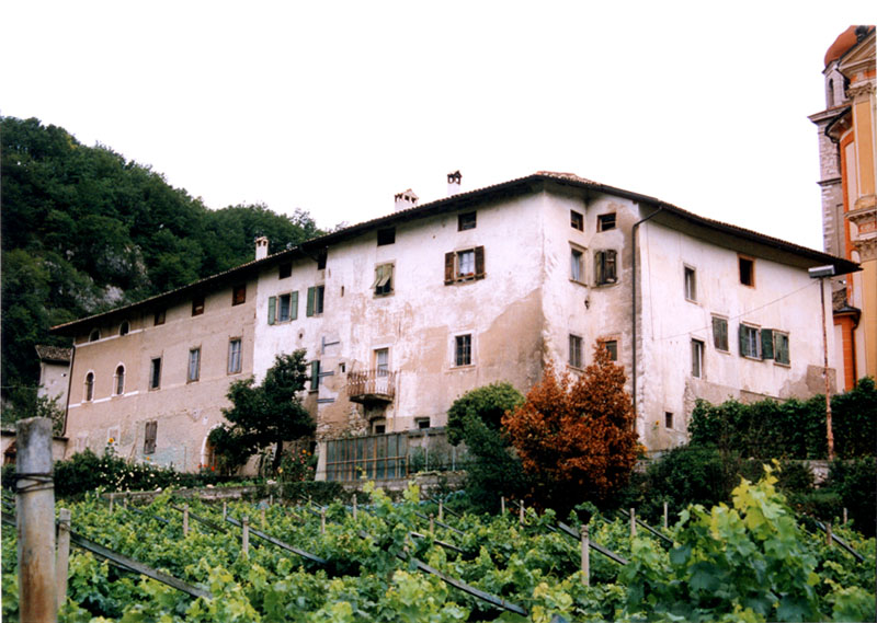 Canonica di Laguna Mustè (CANONICA) - CAVEDINE (TN) 