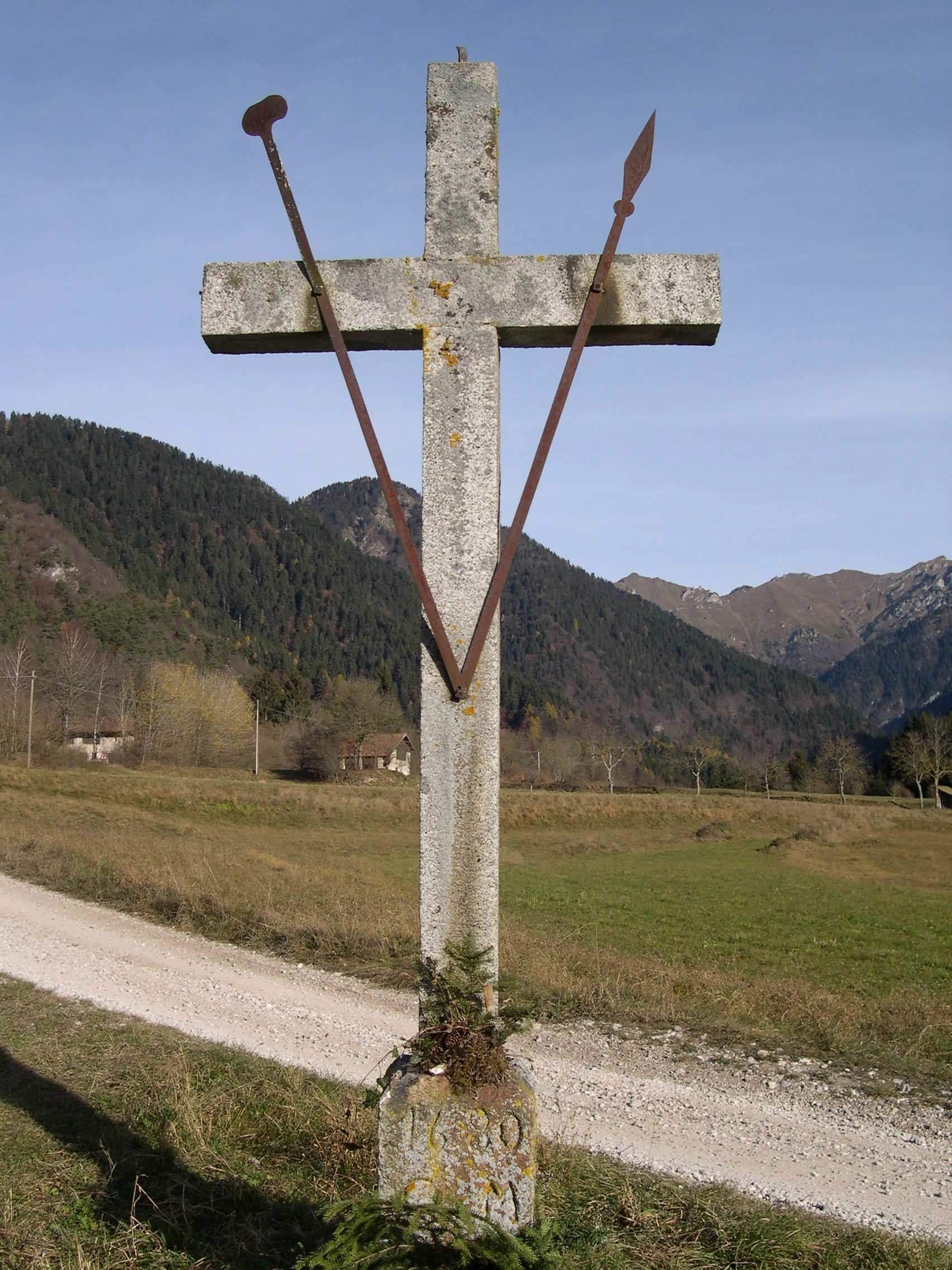 Croce lapidea su p.f. 3555 CC. Lenzumo (CROCE) - LEDRO (TN) 