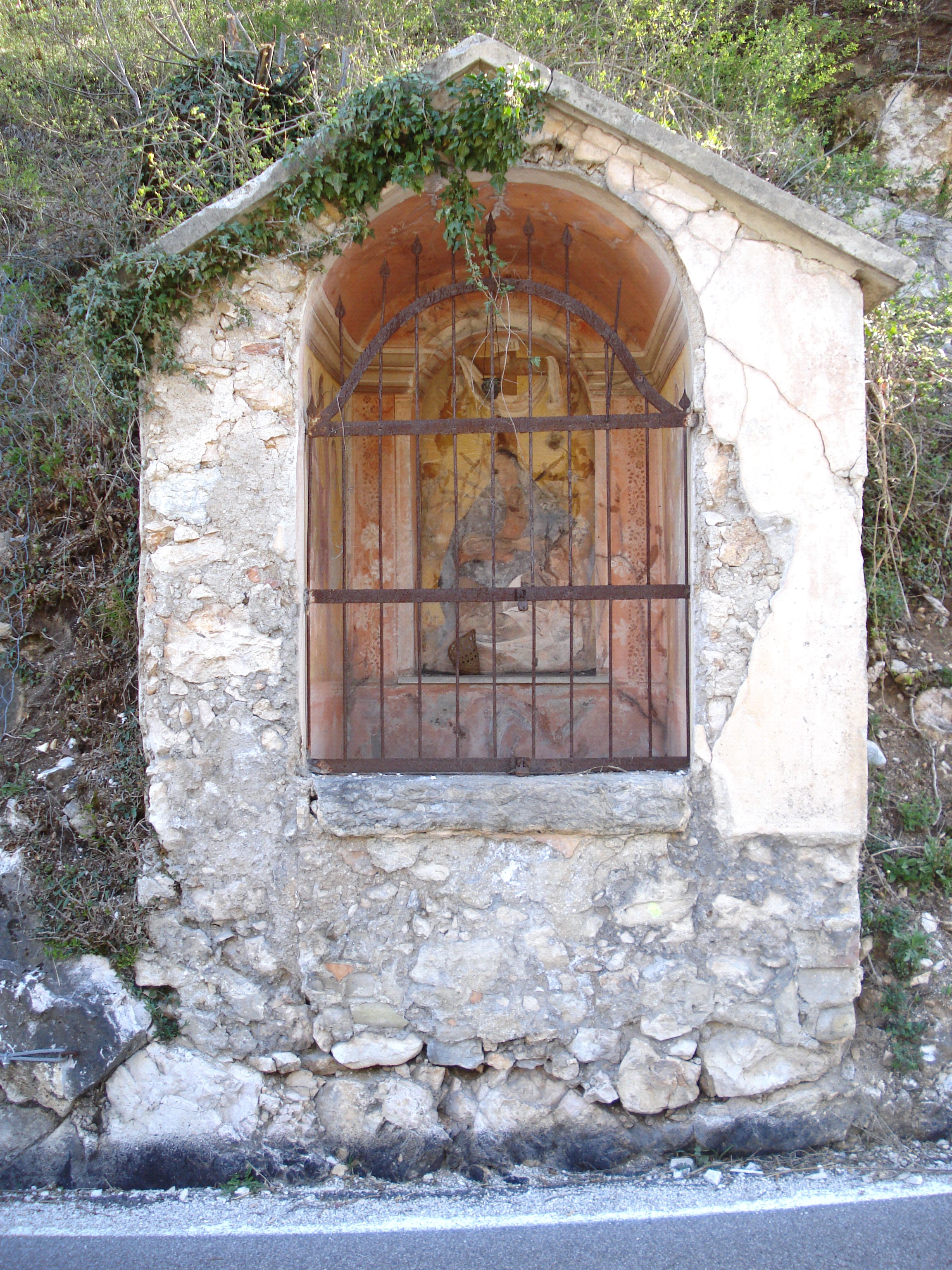 Edicola sacra p.ed. 1686 CC. Vallarsa (EDICOLA) - VALLARSA (TN) 