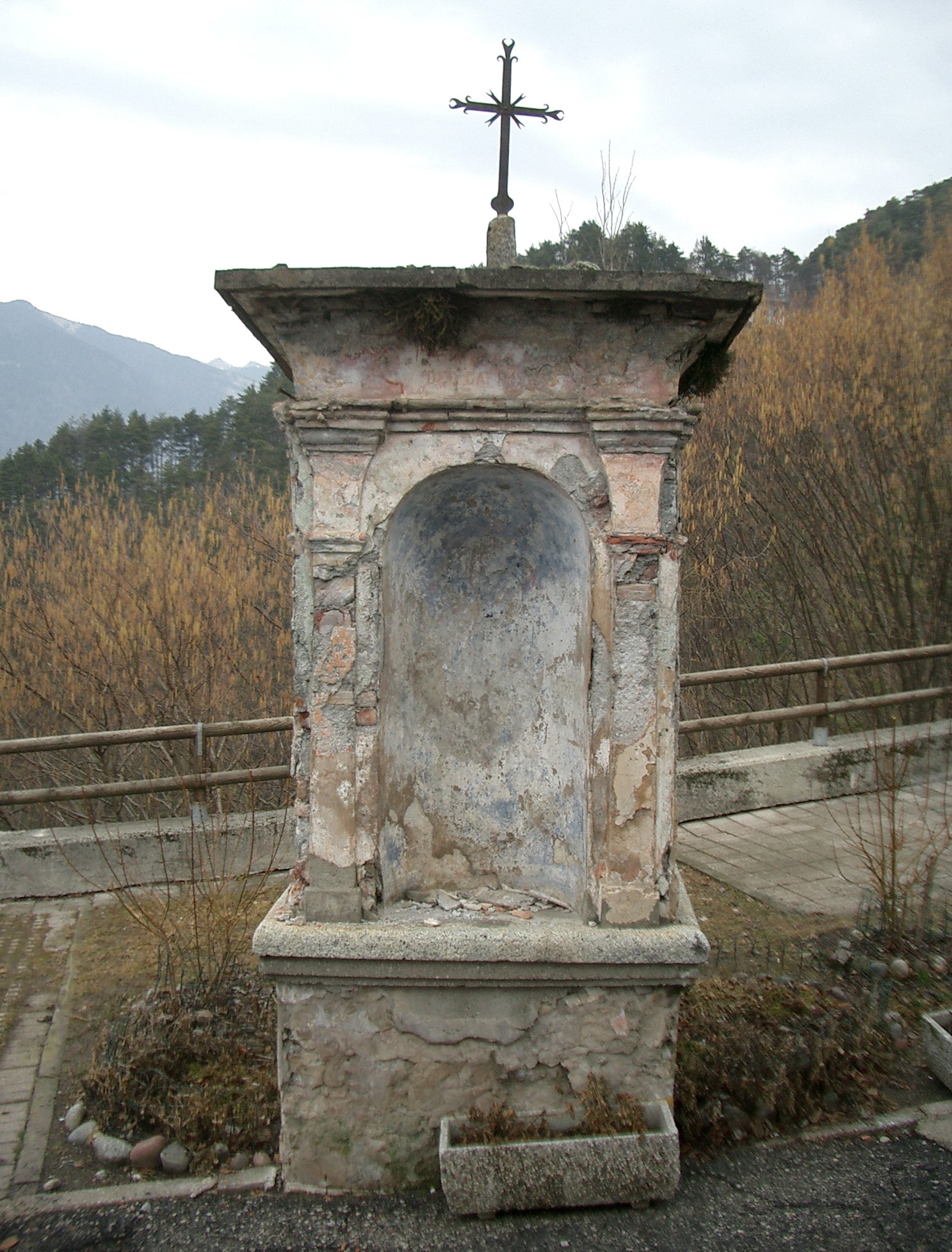 Edicola "Al Pua" Madonna di Caravaggio parte della p.f. 3662 CC. Bondone (EDICOLA) - BONDONE (TN) 